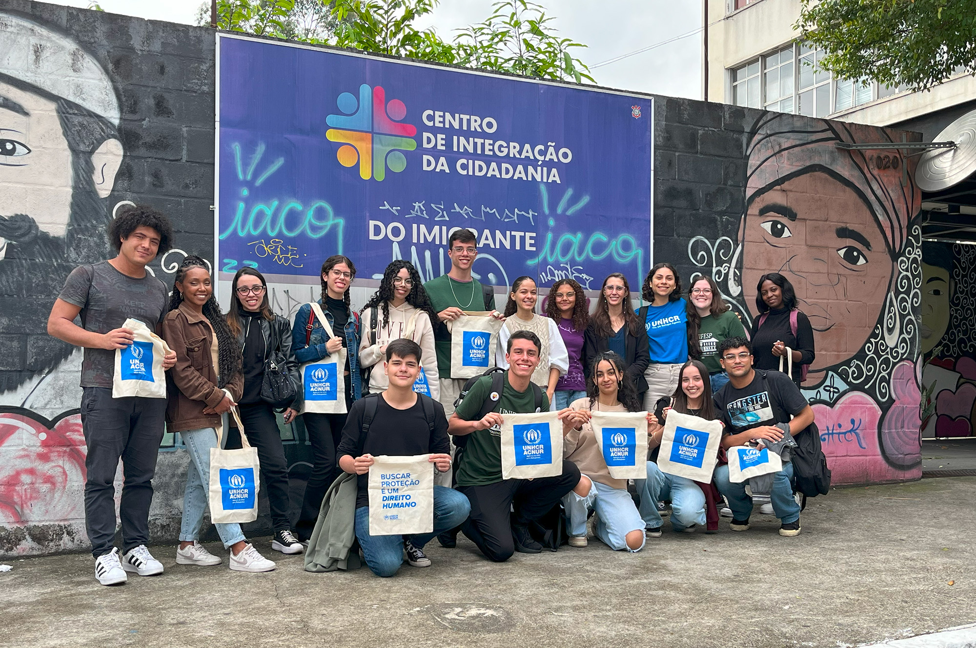 Alguns dos voluntários capacitados puderam visitar o espaço e acompanhar atendimentos antes de iniciar as atividades